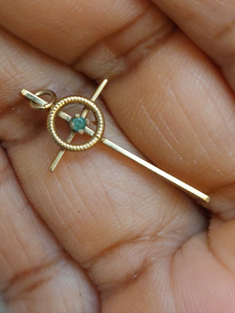 14K GF Yellow Gold Filled Cross Pensant With Tiny Green Stone - Picture 4 of 6